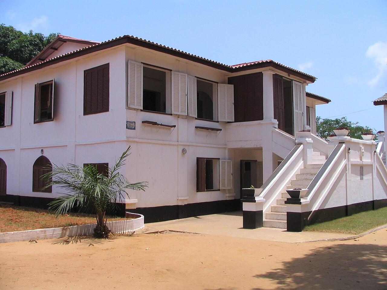 Façade du Fort Portugais de Ouidah, abritant le musée d'histoire