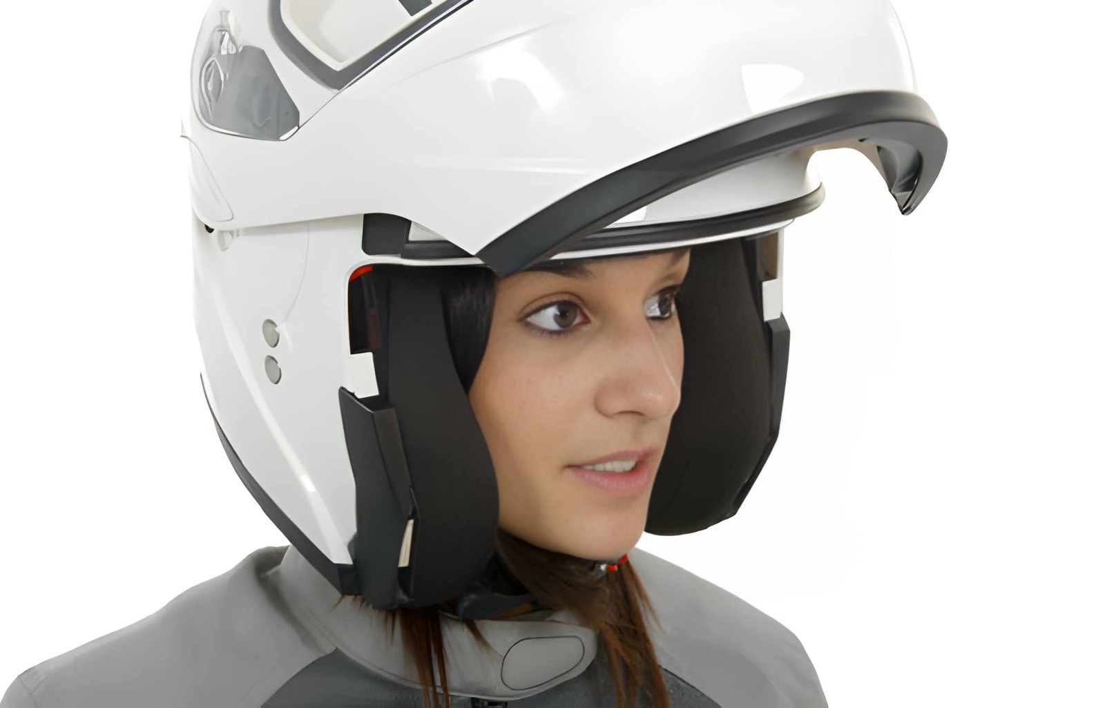Casque de protection passager pour un trajet en moto-taxi zemidjan au Bénin