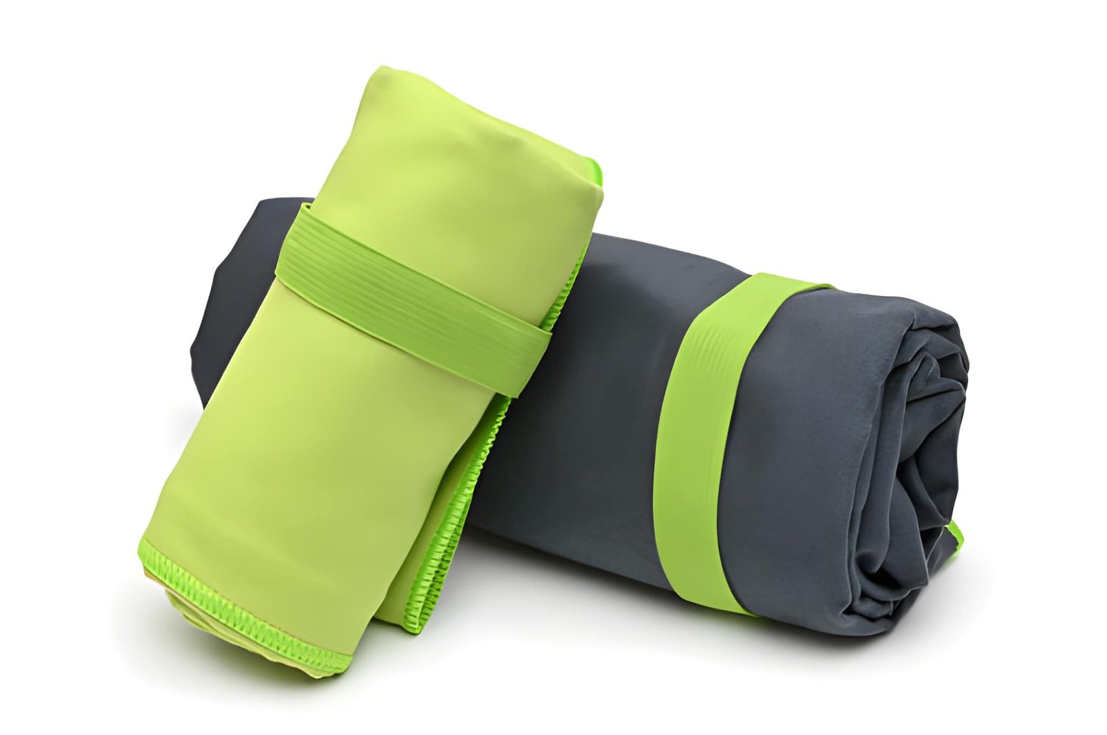Serviette microfibre compacte à séchage rapide pour excursions lac et plage au Bénin
